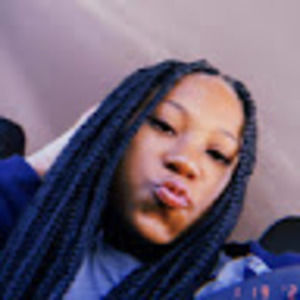 Meet your Posher, Michaela